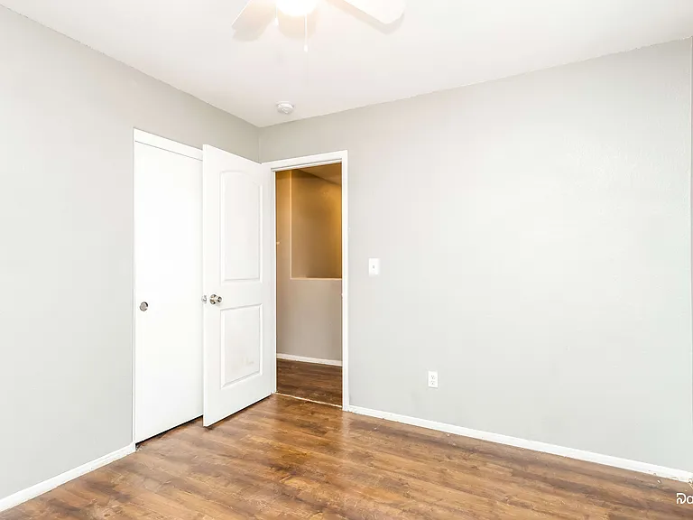 562 Swiss Cottage Ave — Photo 15