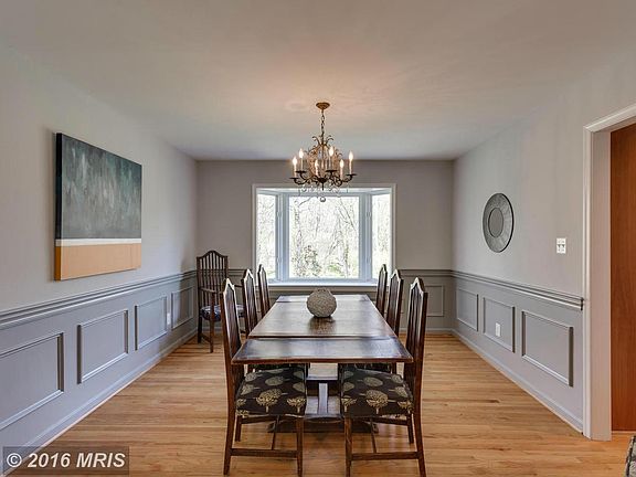 5th image of 6302 Hardy Dr