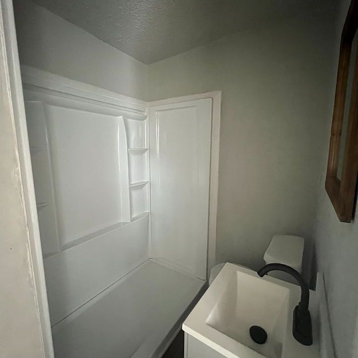 2nd image of 641 S Alabama Ave #5