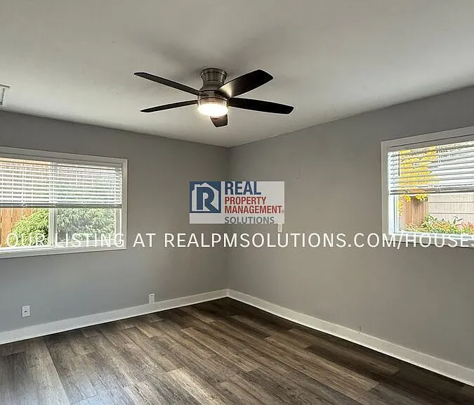 5025 NE 17th Ave — Photo 37