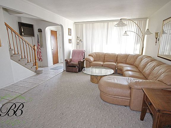 5th image of 2423 84th St #1