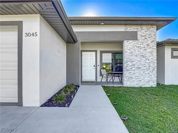 3045 E Briarwood Cir, Labelle, FL 33935