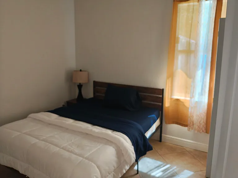 376 SW Tulip Blvd — Photo 12