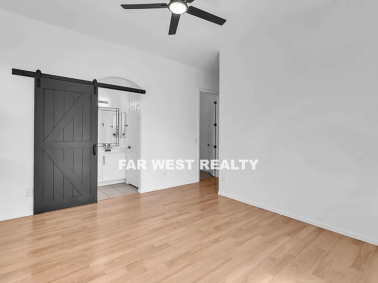 5251 N Celestine Ct — Photo 11