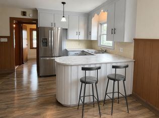 108 Clark Ave FLOOR 2, Cranston, RI 02920