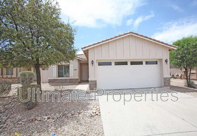 13849 W Maui Ln — Photo 1
