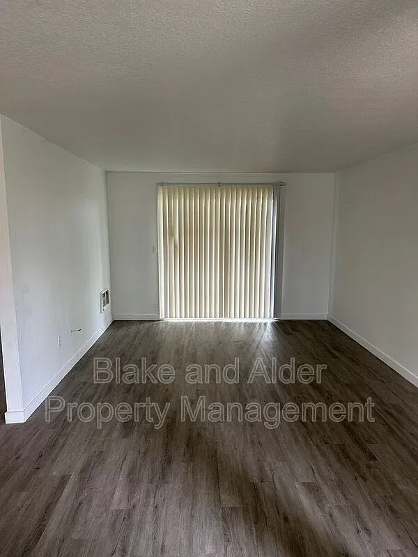 1 bed, 1.0 bath, 600 sqft, $1,195 — Photo 3