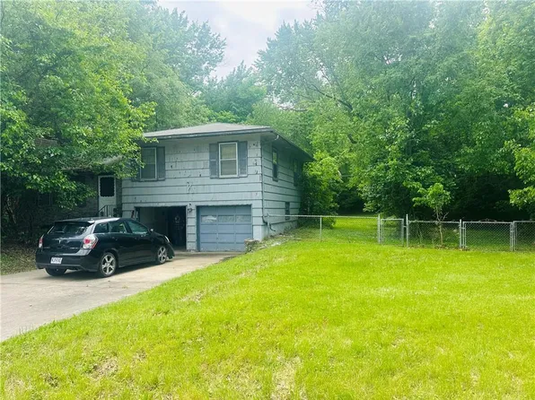10601 E 33rd Ter S, Independence, MO 64052