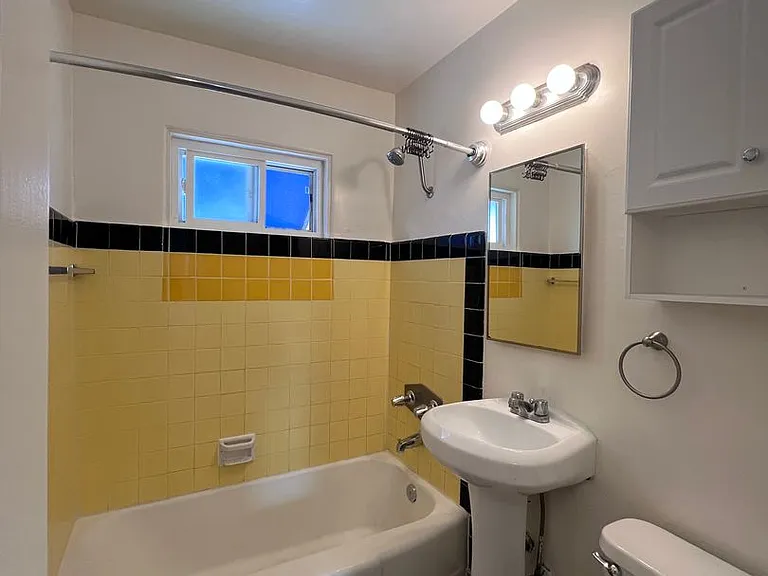 4720-34 Wilson Ave #4726 — Photo 9