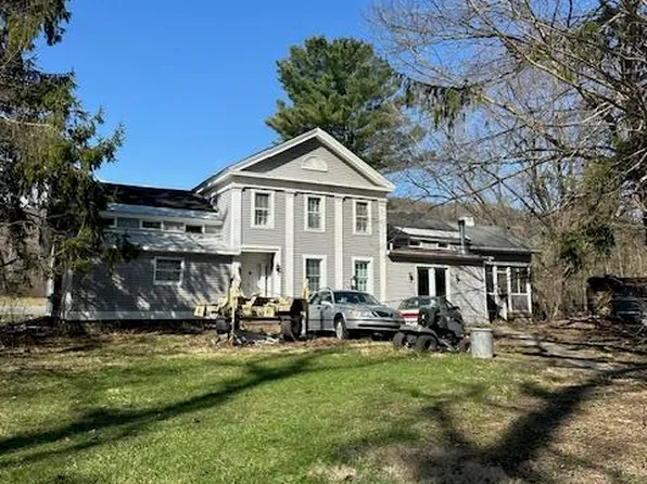 700 Altamont-Voorheesville Road, Altamont, NY 12009