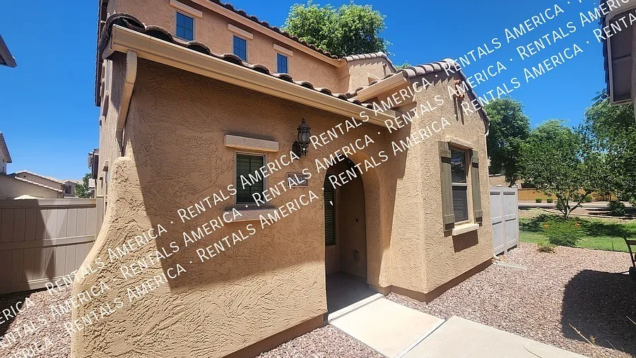 3 bed, 1871 sqft, $2,299 — Photo 4