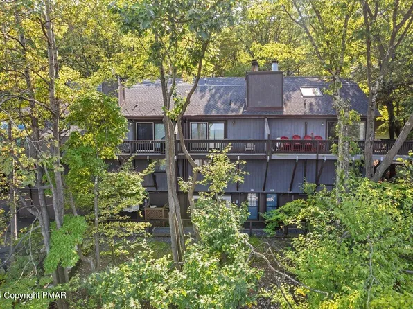 151 Cross Country Ln, Tannersville, PA 18372