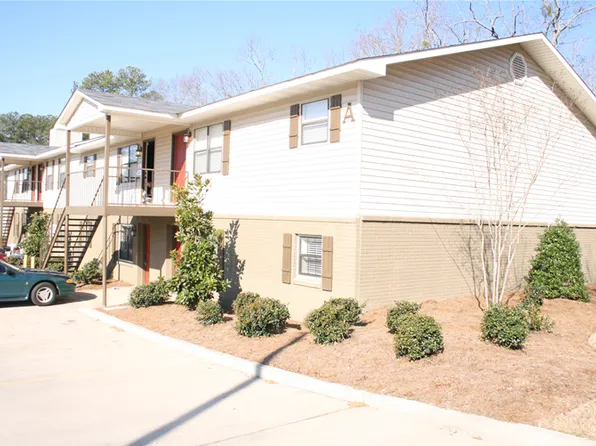 449 N Donahue Dr, Auburn, AL