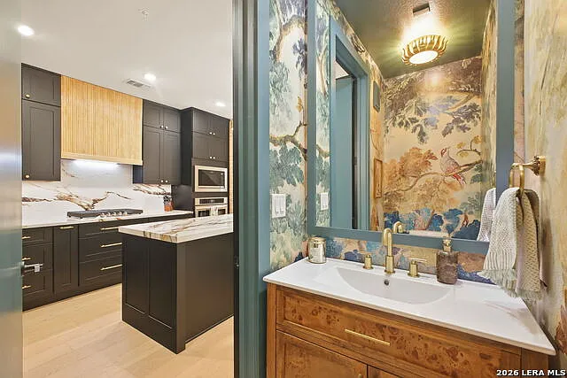 719 E Locust St #4107 — Photo 25