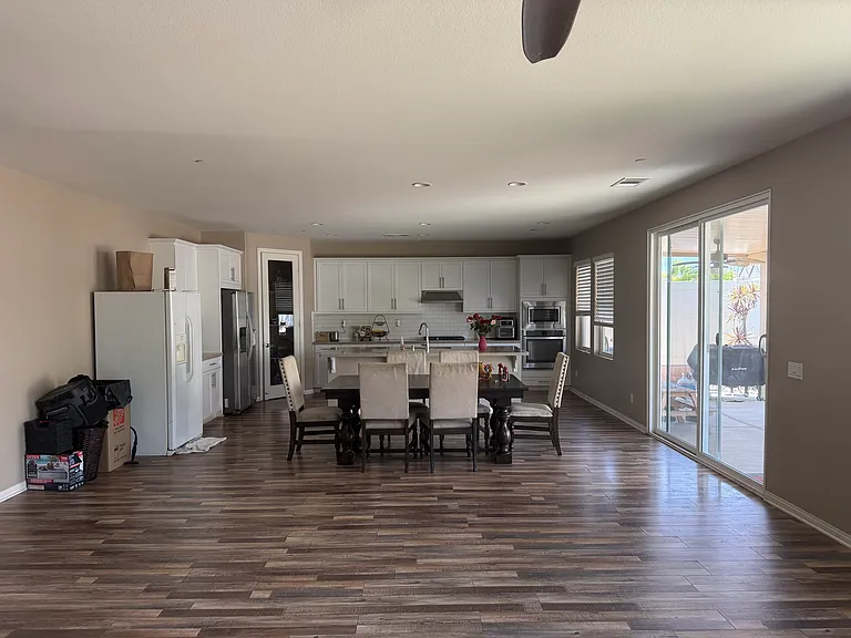 30298 Sunny Vista St — Photo 4