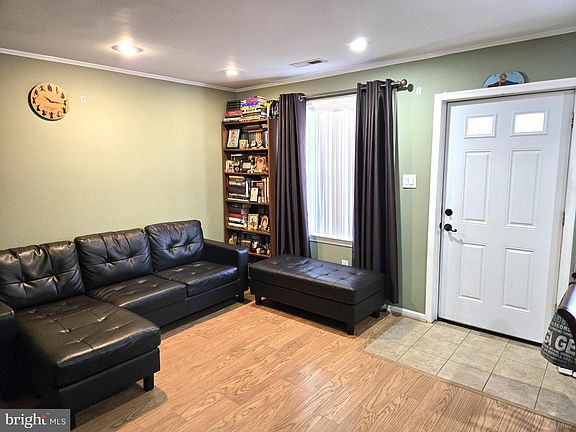 4th image of 10103 Northeast Ave APT 30