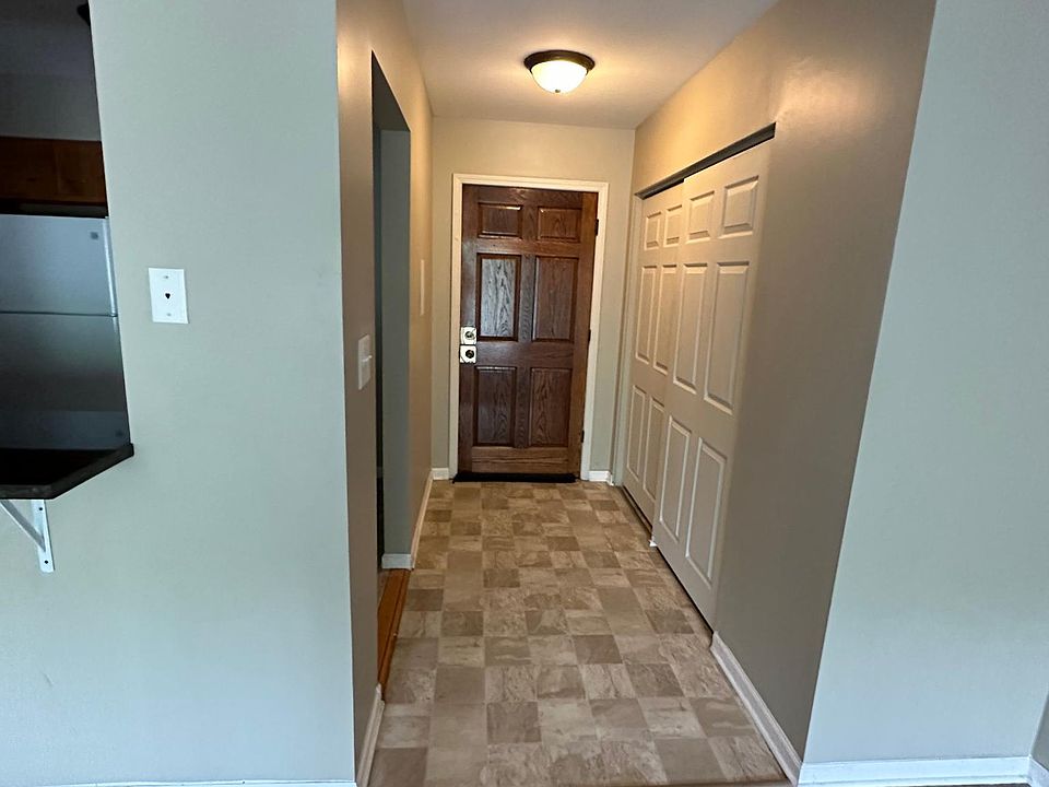 461 N Lake St Aurora IL Zillow