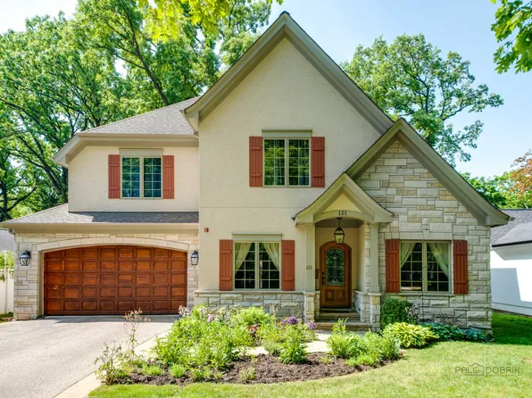 121 E Blodgett Ave, Lake Bluff, IL 60044