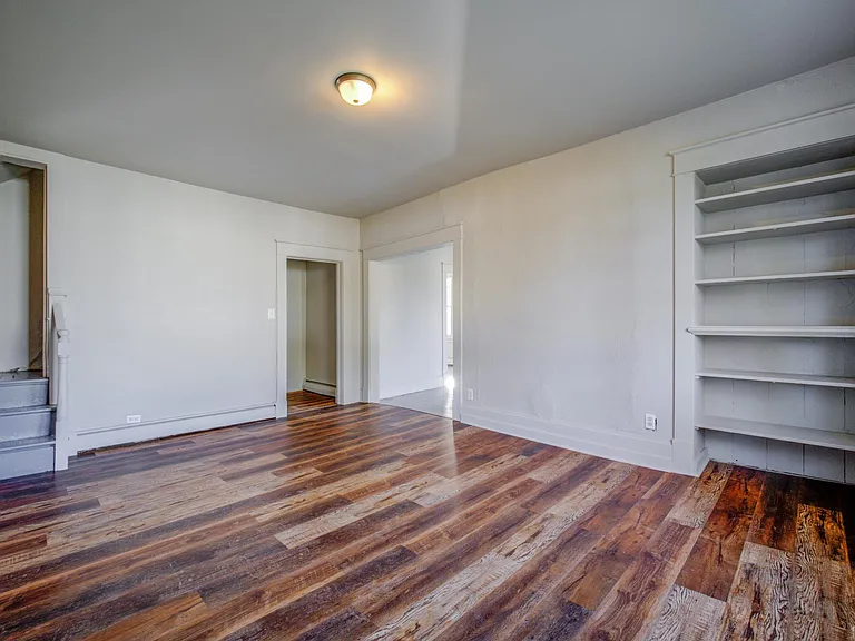 2415 Lancelot Ave — Photo 3