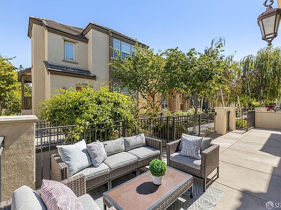 4th image of 4684 Torrey Pines Cir