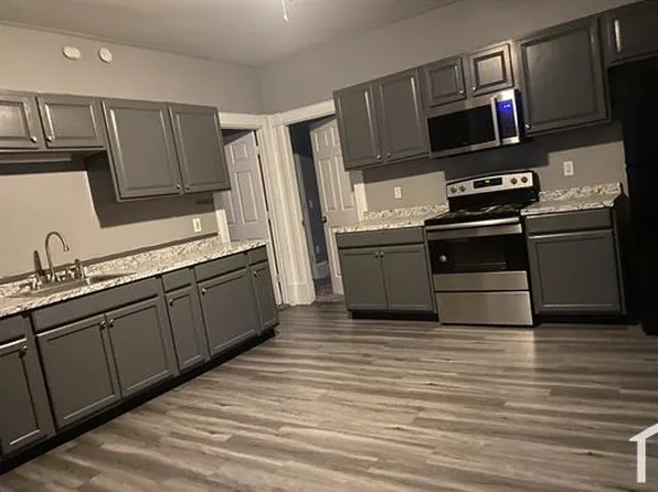 26 Monroe St APT 3, Taunton, MA 02780