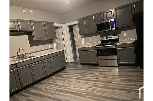 26 Monroe St #3 Photo 1