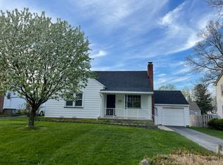 2294 Edgewater Dr, Poland, OH 44514