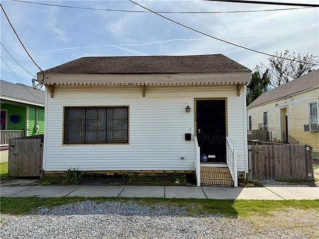 1st image of 1724 Paul Morphy St