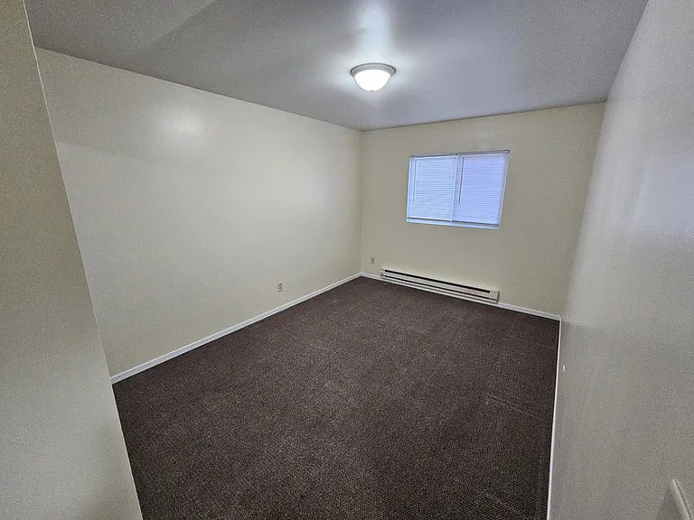 1731 La Crescent St #57 — Photo 11