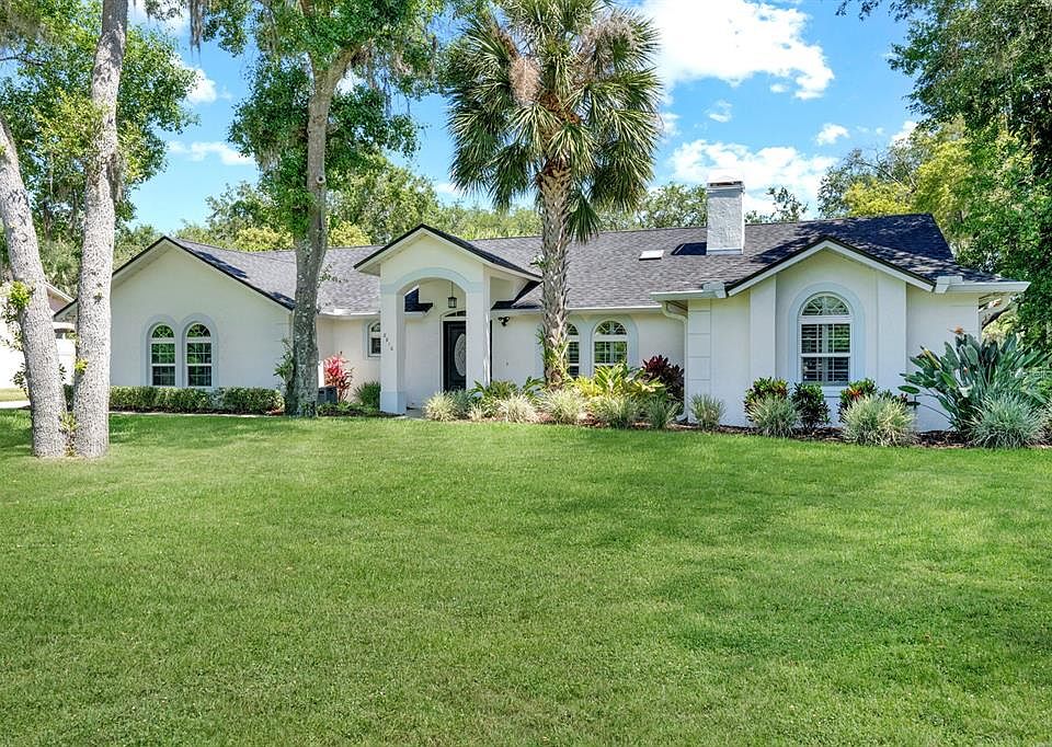 1st image of 8810 Crosswood Ct