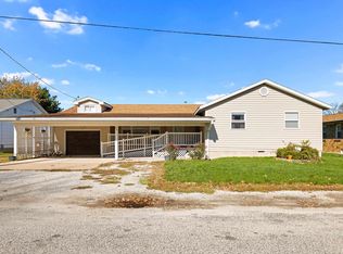 609 W Monroe St, Metamora, IL 61548