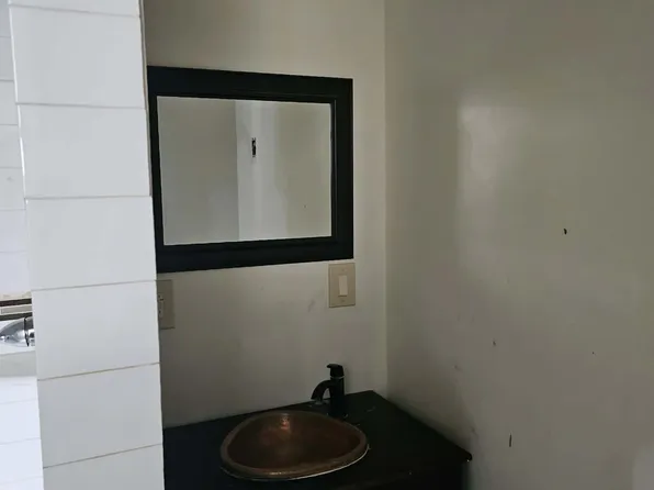 1507 N Lawrence St, Philadelphia, PA 19122