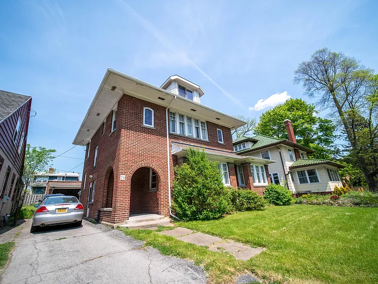 70 Elmwood Ave — Photo 25