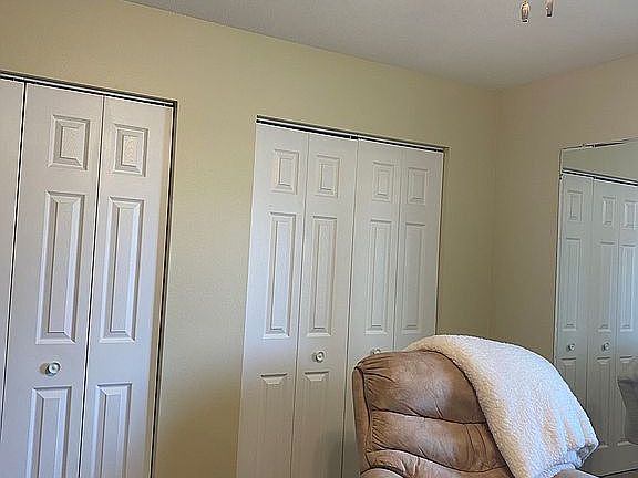 Double closets open middle