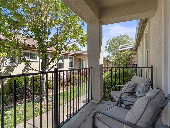 4th image of 1419 Cypress Ln
