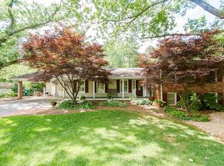 775 E Powderhorn Rd, Sandy Springs, GA 30342