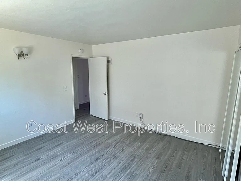 4784 Bermuda Ave #H — Photo 6