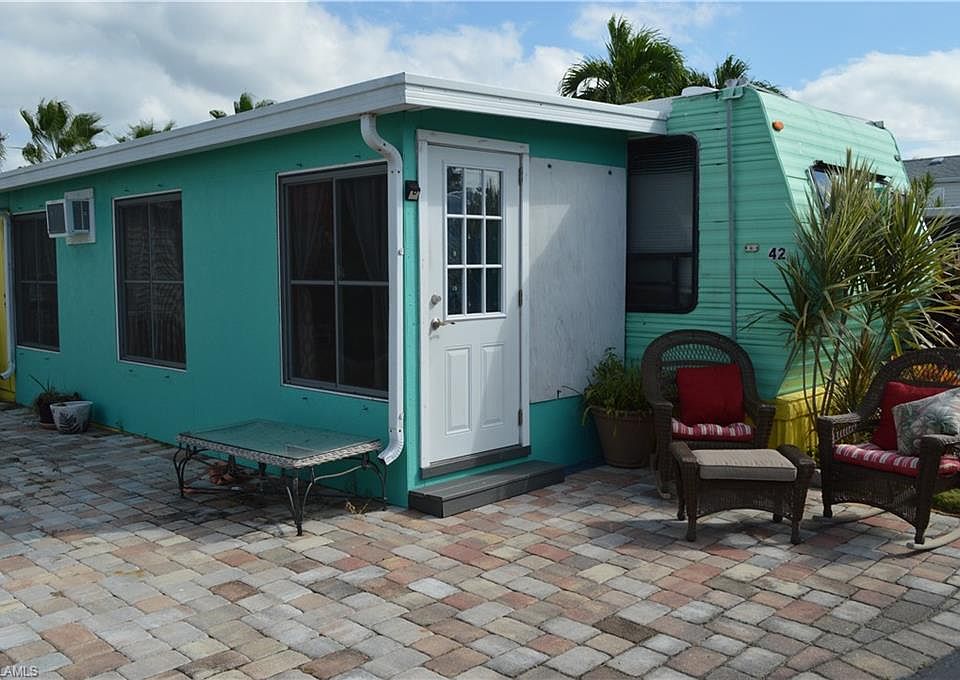 1st image of 414 Papaya St #42