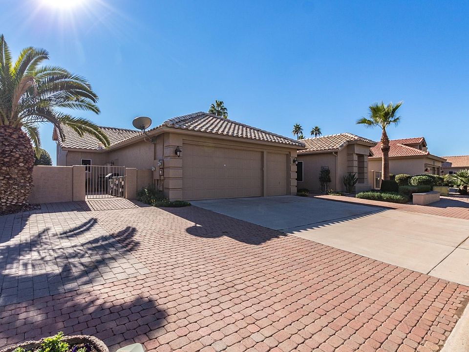 1st image of 10427 E Arrowvale Dr
