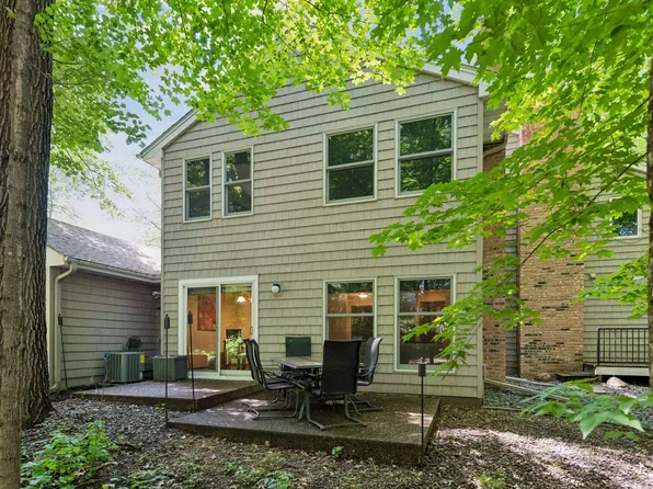 8823 Basswood Rd, Eden Prairie, MN 55344