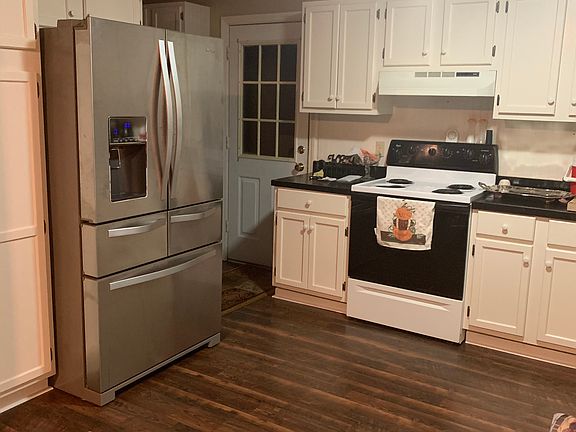 Kitchen - BRAND NEW fridge