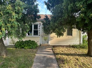 20044 E Eight Mile Rd, Harper Woods, MI 48225