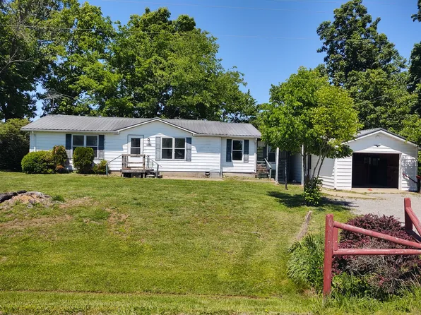 1045 Ozark Rd, Ozark, IL 62972