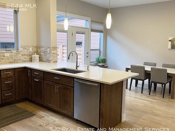 4th image of 8644 Mlk Blvd