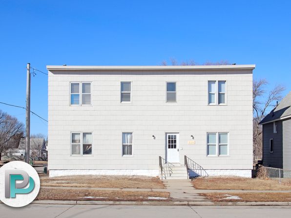 8-326 3rd St SW, Mason City, IA 50401
