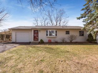 2116 Shale Ln, Eagan, MN 55122