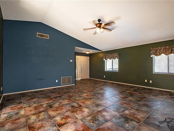 5th image of 7811 Autumn Wood Dr
