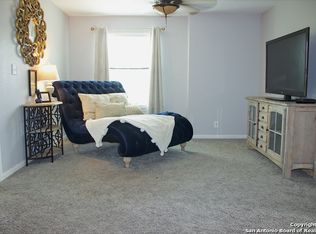 555 Willow Grove Dr, San Antonio, TX 78245