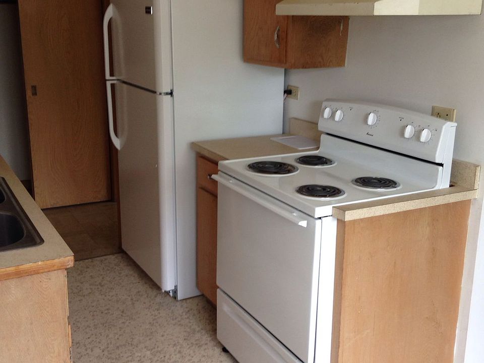 2nd image of 345 Silver St APT 7