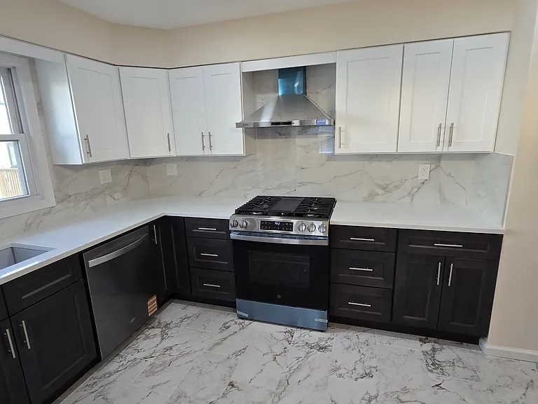 74 Caswell Ave #2 — Photo 3